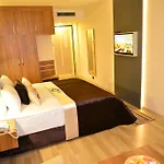 Aksan Hotel