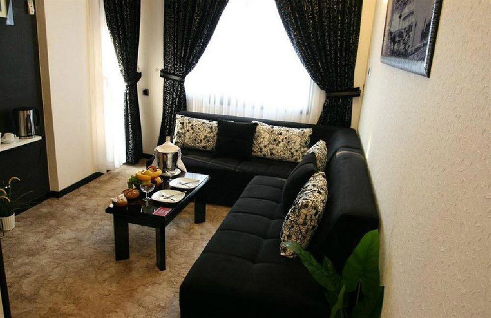 Aksan Hotel İzmir