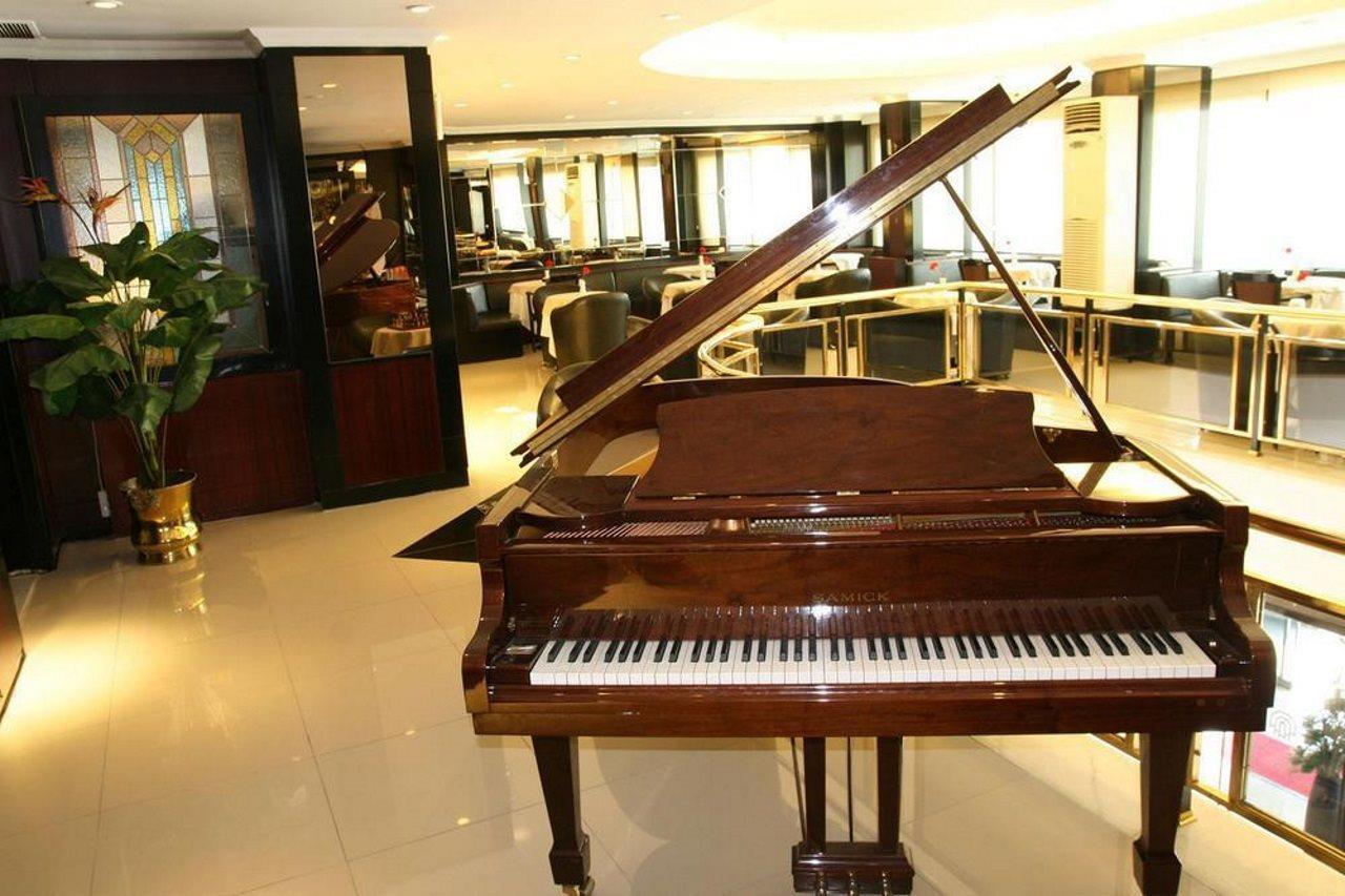Aksan Hotel İzmir