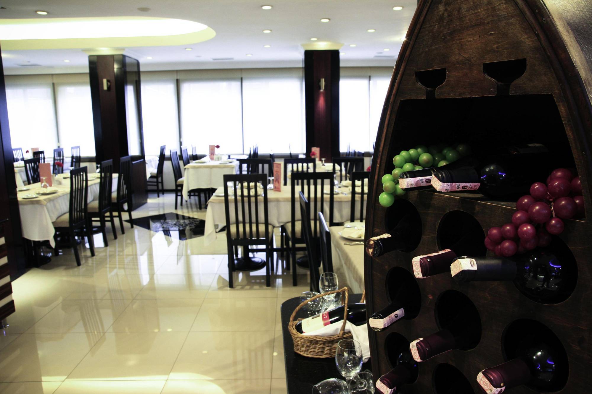 Aksan Hotel 4*